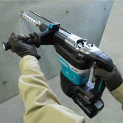 Makita 40v SDS Max Hammer Medium   