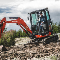 Mini Digger 3 tonne
