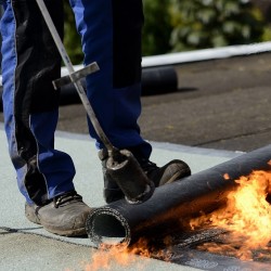 Gas Blowtorch / Roofing Torch