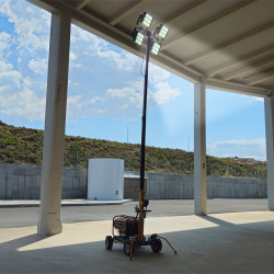 Stella Mast Light