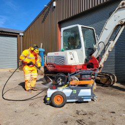 Battery Pressure Washer Bowser