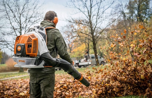 Leaf Bowers Hedge Trimmers Machine and Tool Hire Hire Here Dublin Book Online or call 014534288