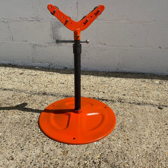 Adjustable Pipe Support