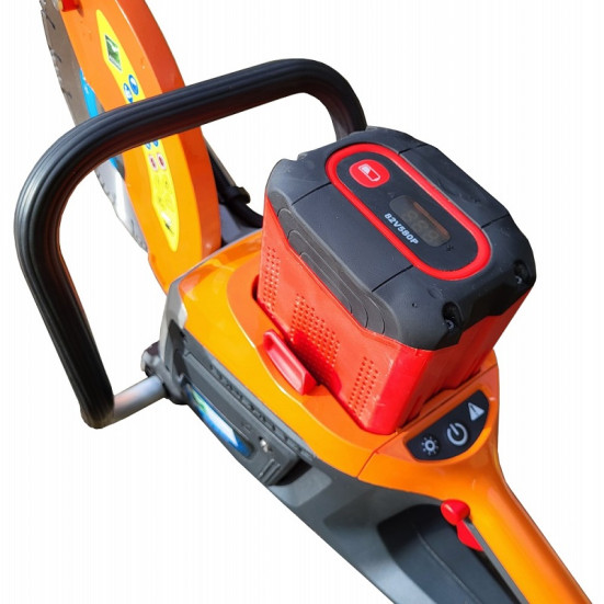 Battery Powered Concrete Saw 12"