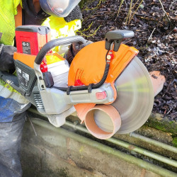 Battery Powered Concrete Saw 12"