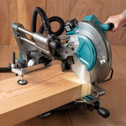 Makita 40v Mitre Saw 10” Makita 40v Mitre Saw 10”
