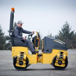Ride On Roller Bomag 90